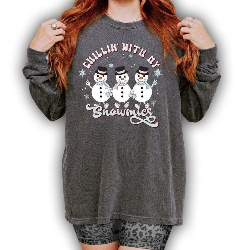 Retro Christmas Vuitino Apparel